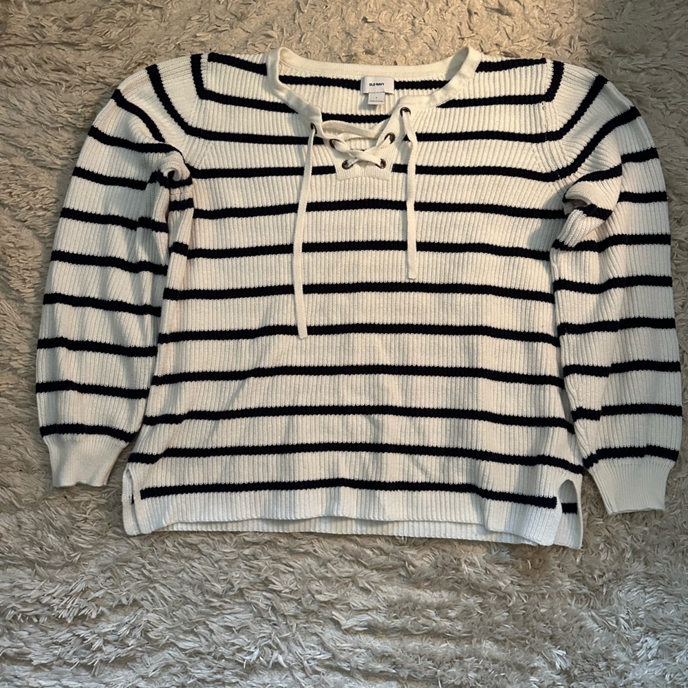 Old Navy White and Black Striped Sweater